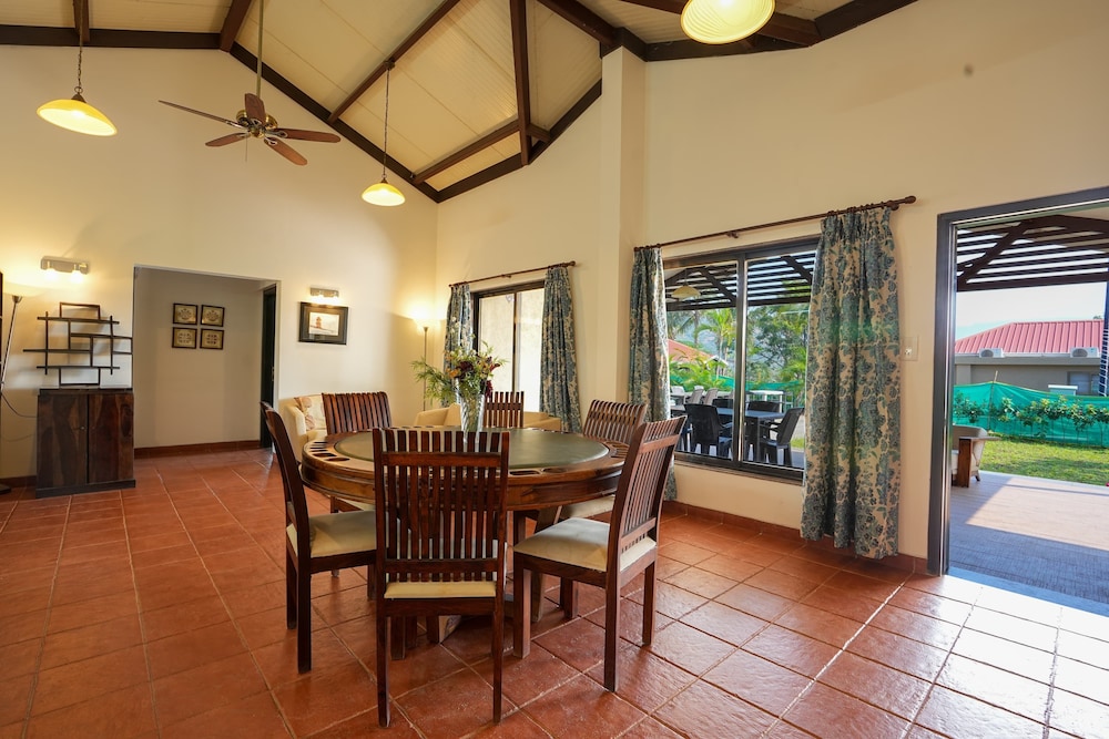 Premier Villa, 2 Bedrooms photo 3