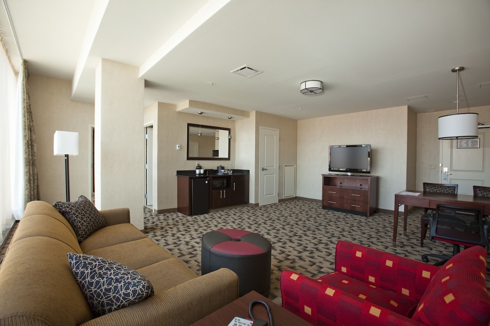 Suite, 1 King Bed with Sofa bed, Accessible - Photo 3