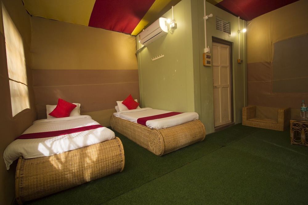 Deluxe Double Or Twin Room, 1 King Bed photo 1