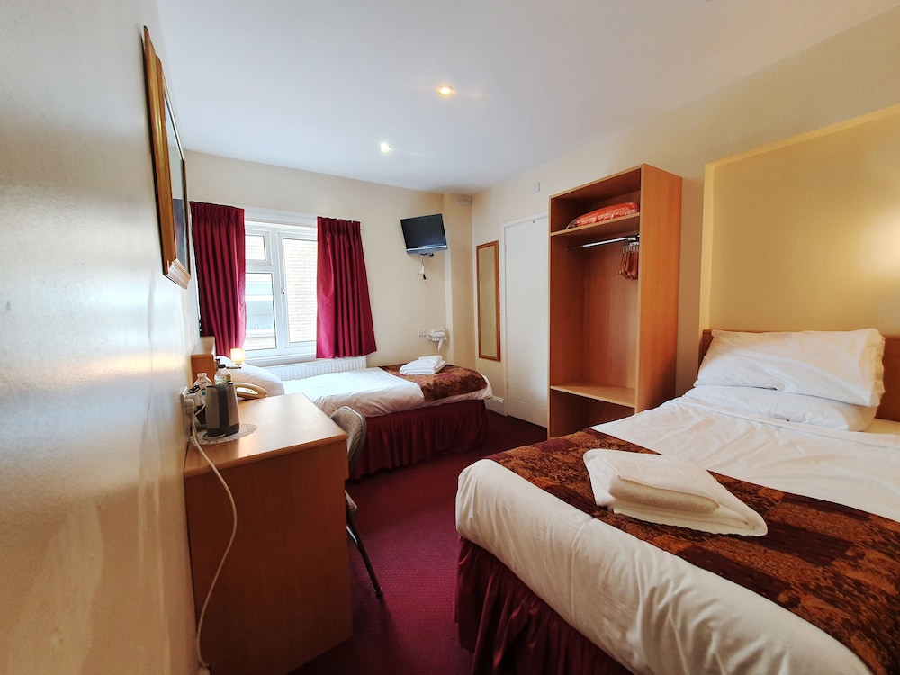 Classic Twin Room - Photo 14