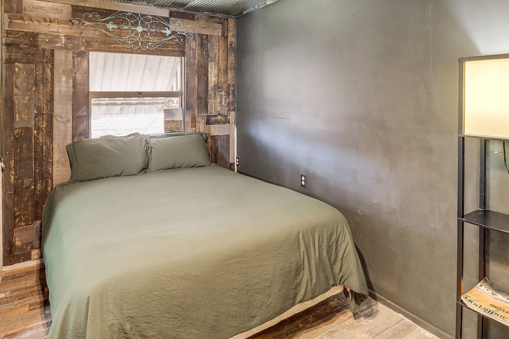 House (4 Bedrooms) photo 2