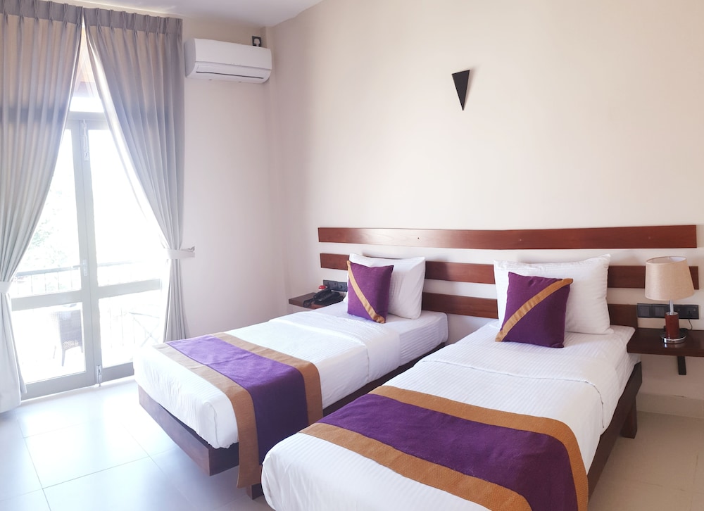 Deluxe Room, 1 Double Bed - Photo 10