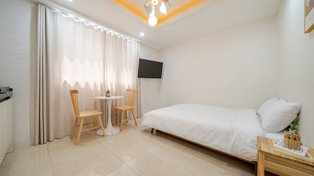 Basic Room, 1 Bedroom (Room 204(Studio/Private BBQ))