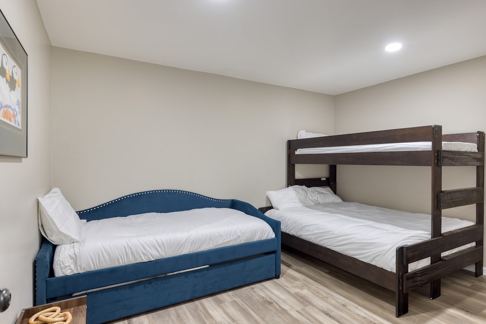 House (1 Bedroom)