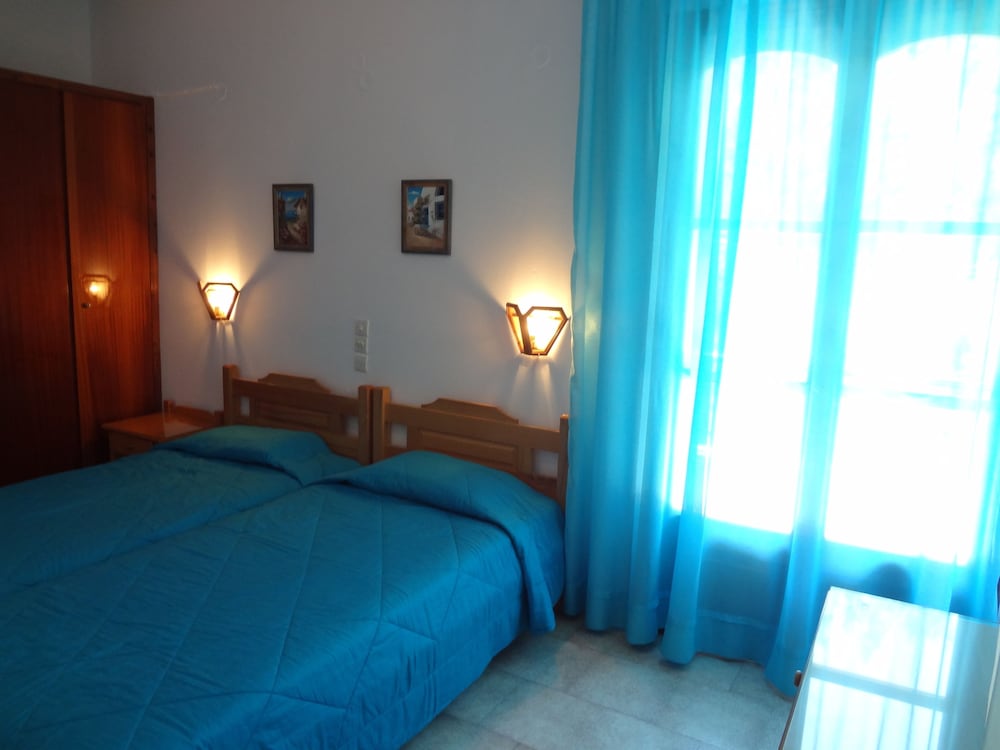 Standard Room, 2 Twin Beds, Mountain View photo 3