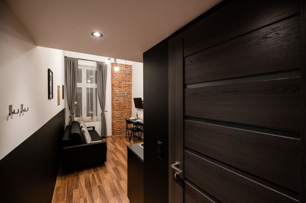 Apartment (D27)