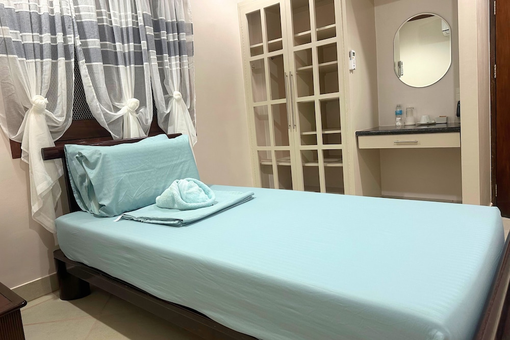 Single Room photo 3