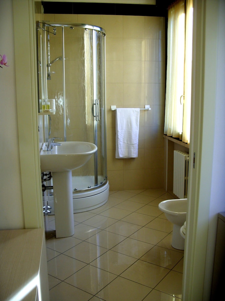 Double Or Twin Room photo 2