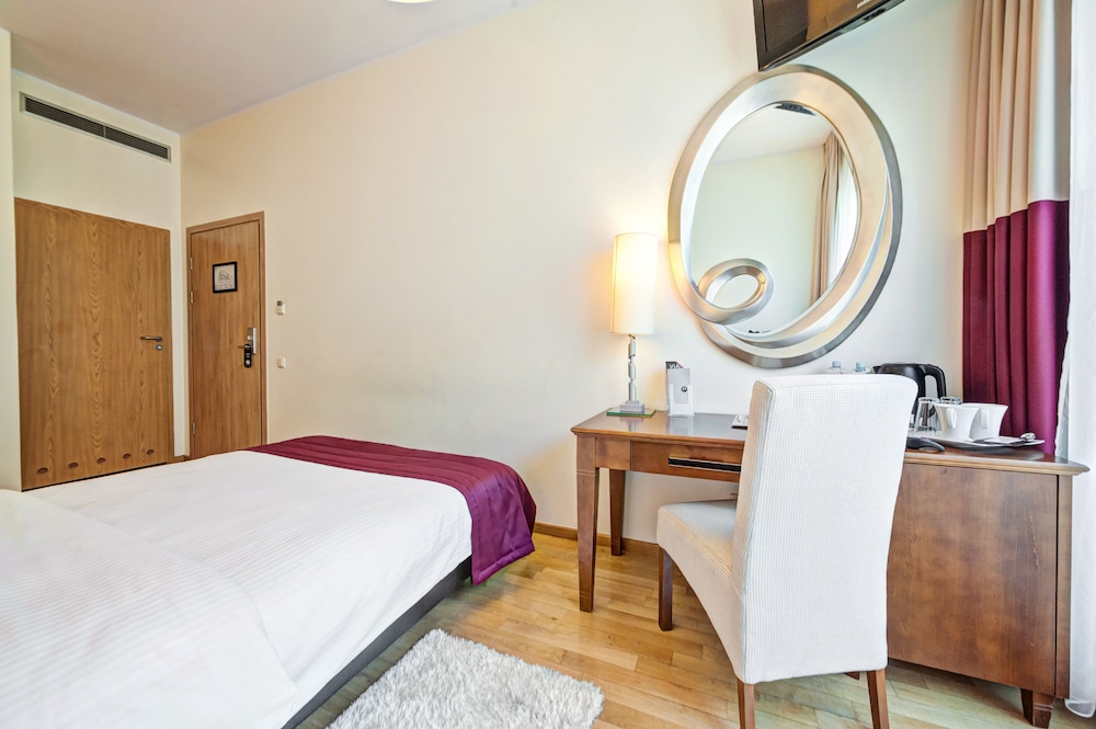 Classic Room, 1 Bedroom - Photo 2