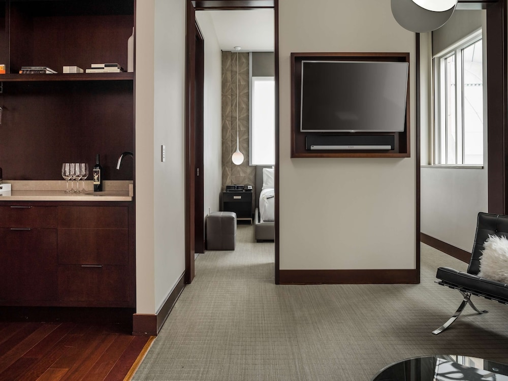 Suite, 1 King Bed (Modernism Collection) - Photo 2