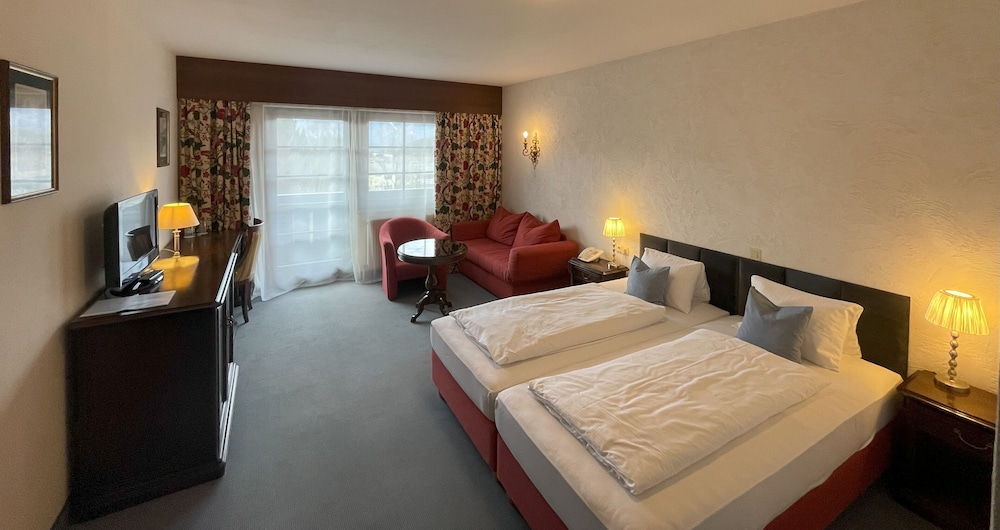 Deluxe Double or Twin Room, Balcony, Mountain View