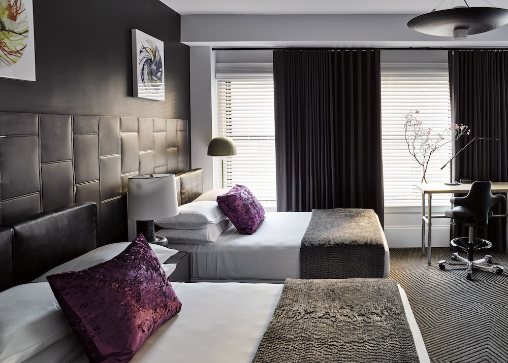 Premier Room, 2 Queen Beds - Photo 1