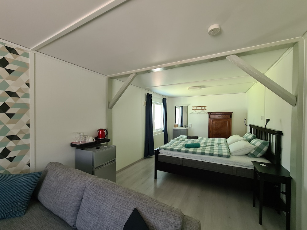 Standard Double Room, 1 King Bed photo 1