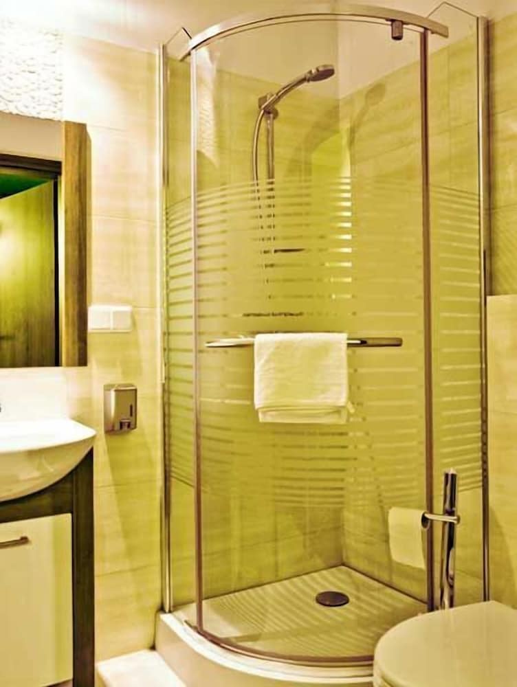 Deluxe Triple Room photo 2