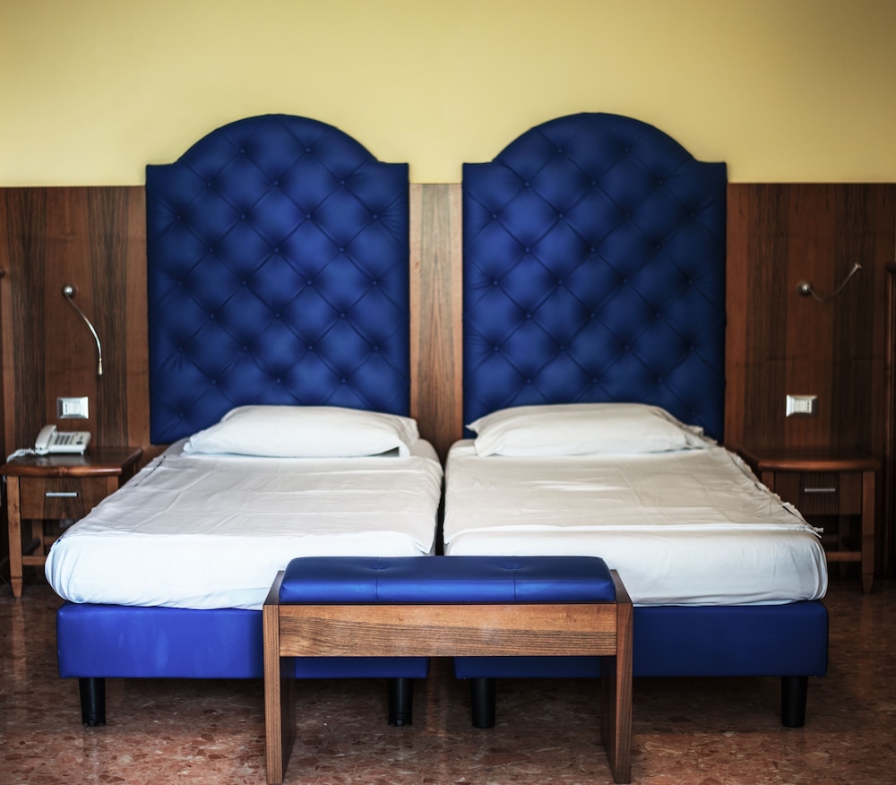 Deluxe Double Room, Mountain View - Photo 9