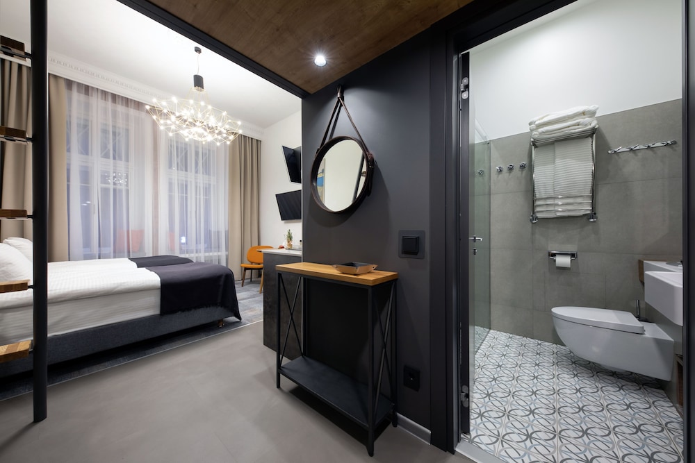 Standard Double or Twin Room photo 3