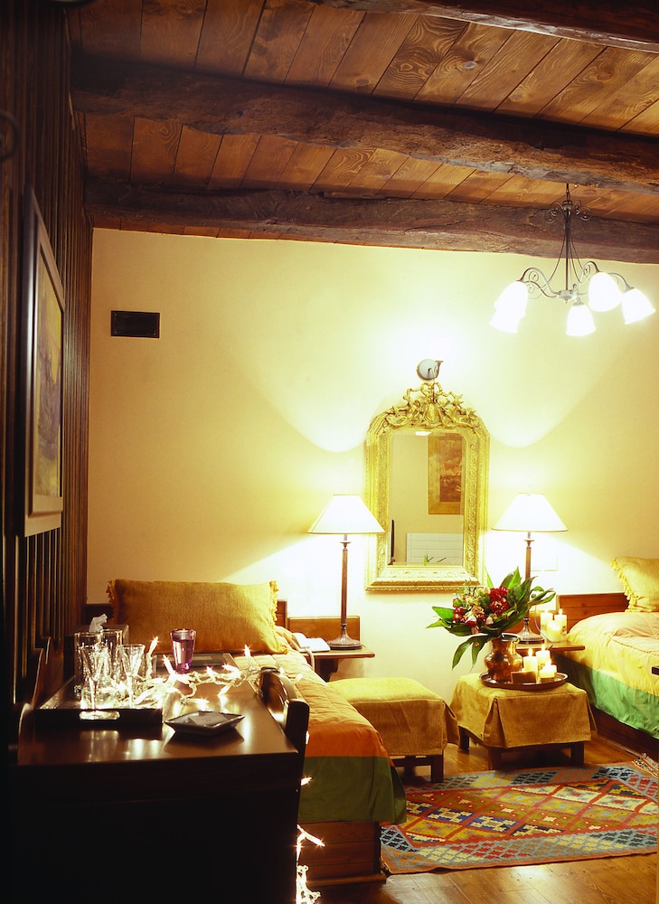 Standard Room - Photo 2