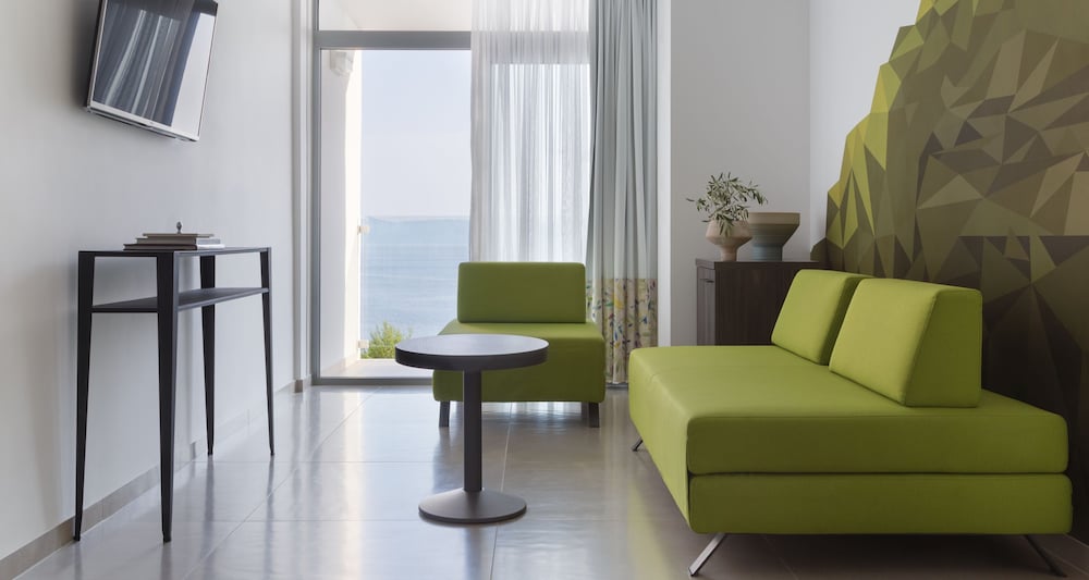 Suite, balcony - Photo 1