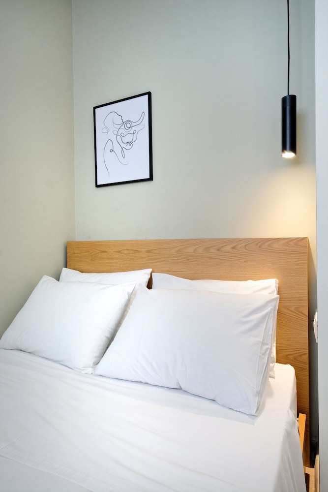 Signature Apartment, 2 Bedrooms, Ground Floor photo 3