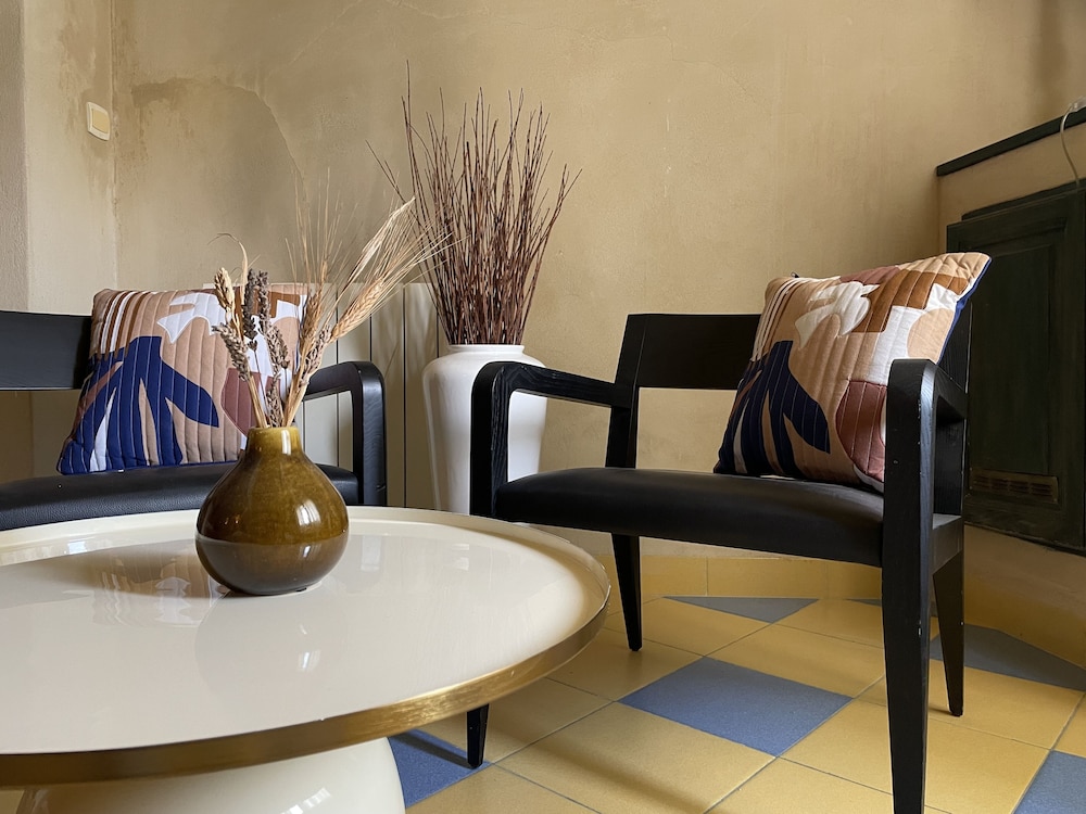 Family Suite - Photo 9