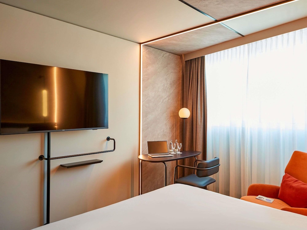 Business Room, 1 Queen Bed