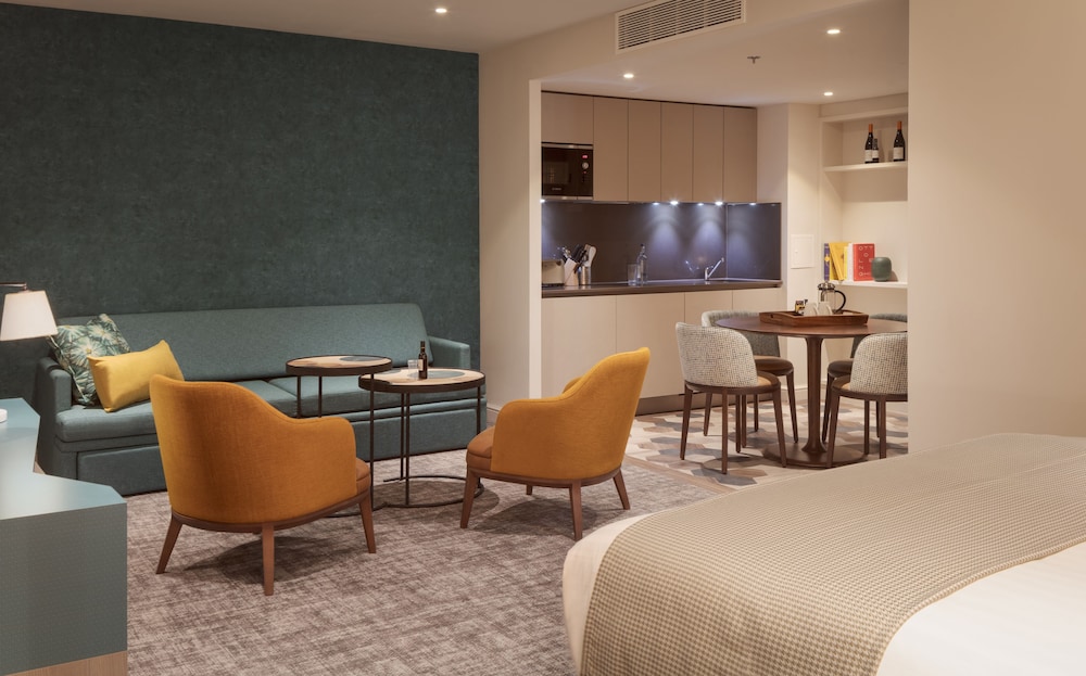 Studio Suite, Kitchen (Apartment Style) photo 3