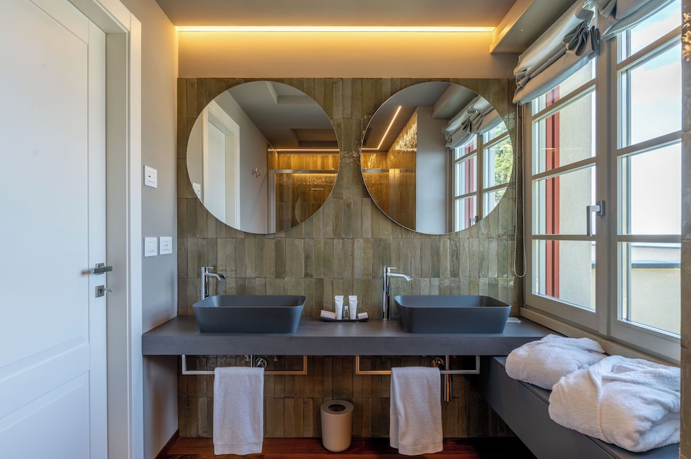 Suite Presidenziale con terrazzo e Jacuzzi, vista Portofino - Photo 48