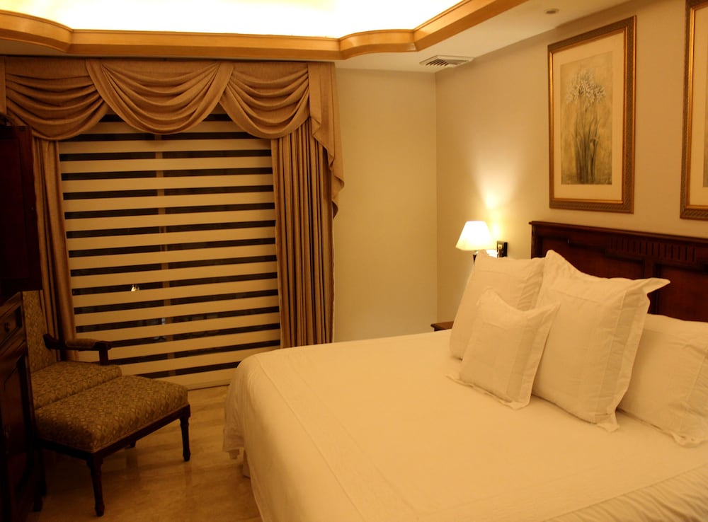 Luxury Suite, Multiple Beds, Non Smoking photo 1