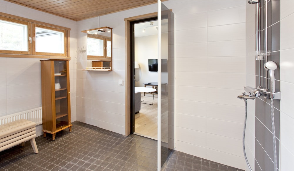 Suite with Sauna - Photo 2