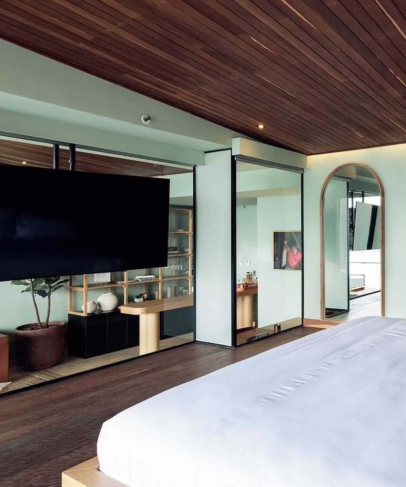 Presidential Suite, 1 Bedroom, Lake View photo 3
