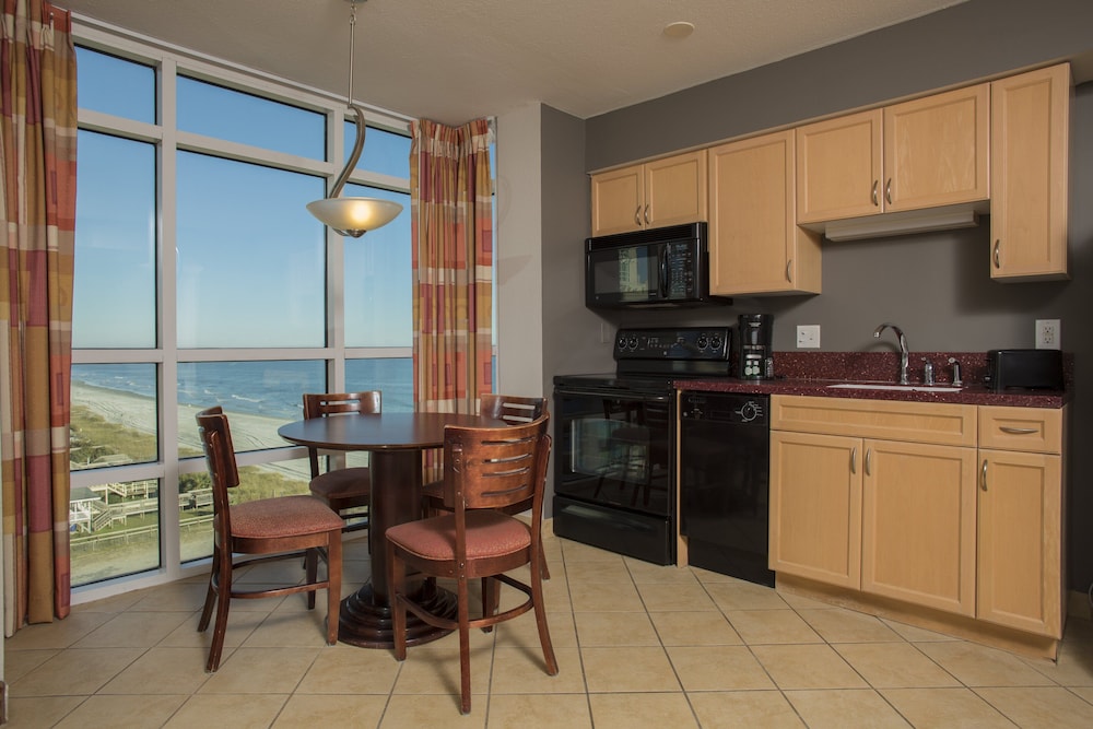 Standard Condo, 1 King Bed with Sofa bed photo 3