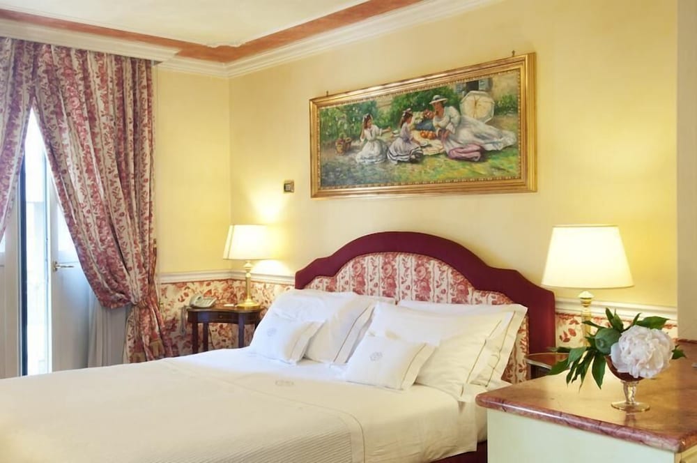 Junior Room