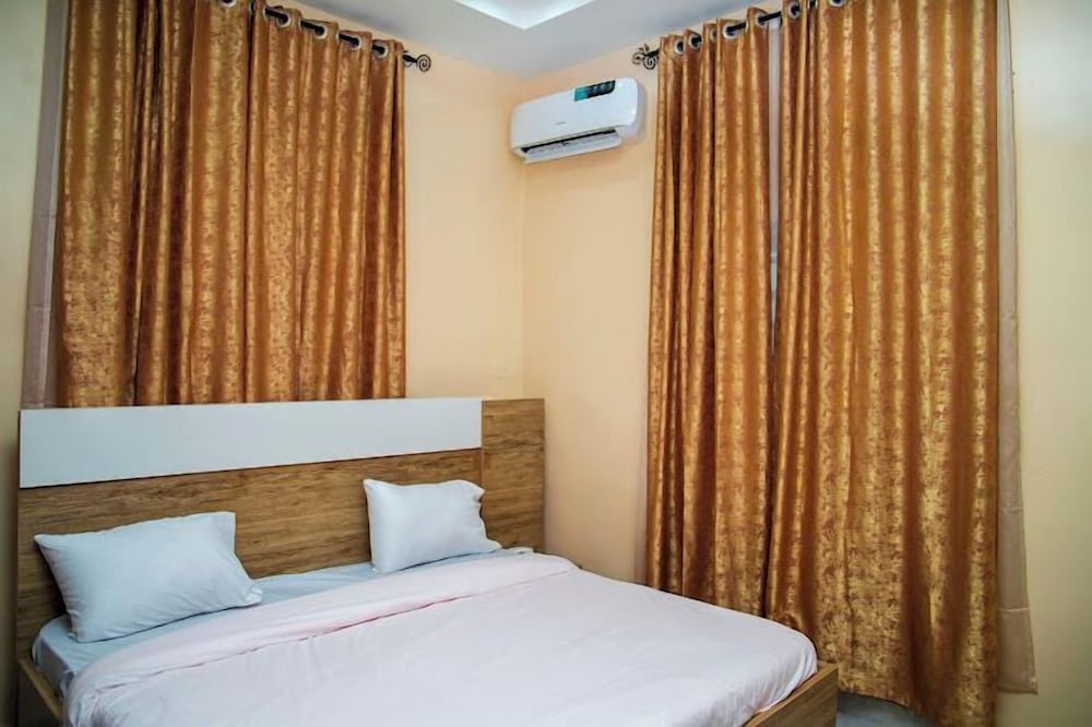 Economy Room, Balcony, City View