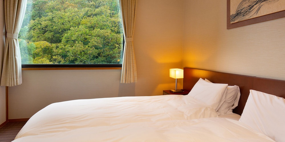 Japanese-Western-style Room [Niji] - River view, twin beds, prefabricated bathroom, Non Smoking photo 2