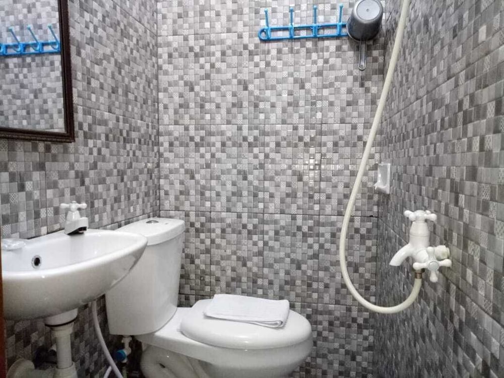 Standard Single Room - Photo 4