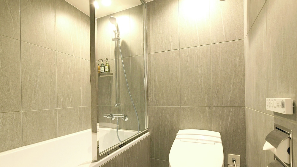 Deluxe Double Room, 1 King Bed, Non Smoking, Private Bathroom - Photo 23