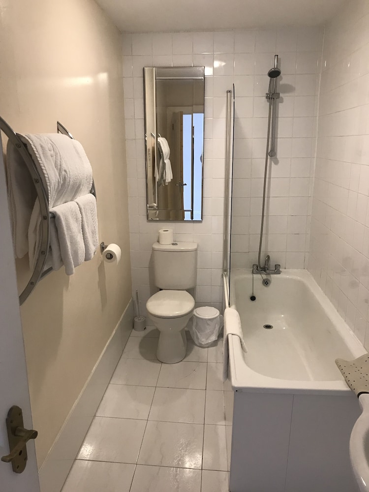 Standard Room, 1 Double Bed (no pets allowed) - Photo 12