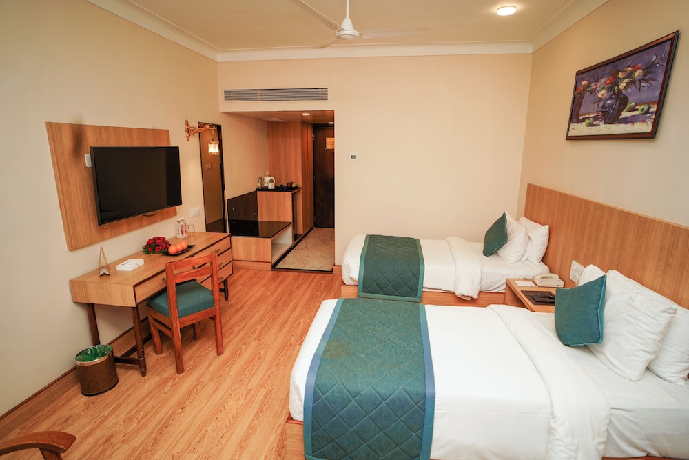 Executive Room Twin Bed - Photo 4