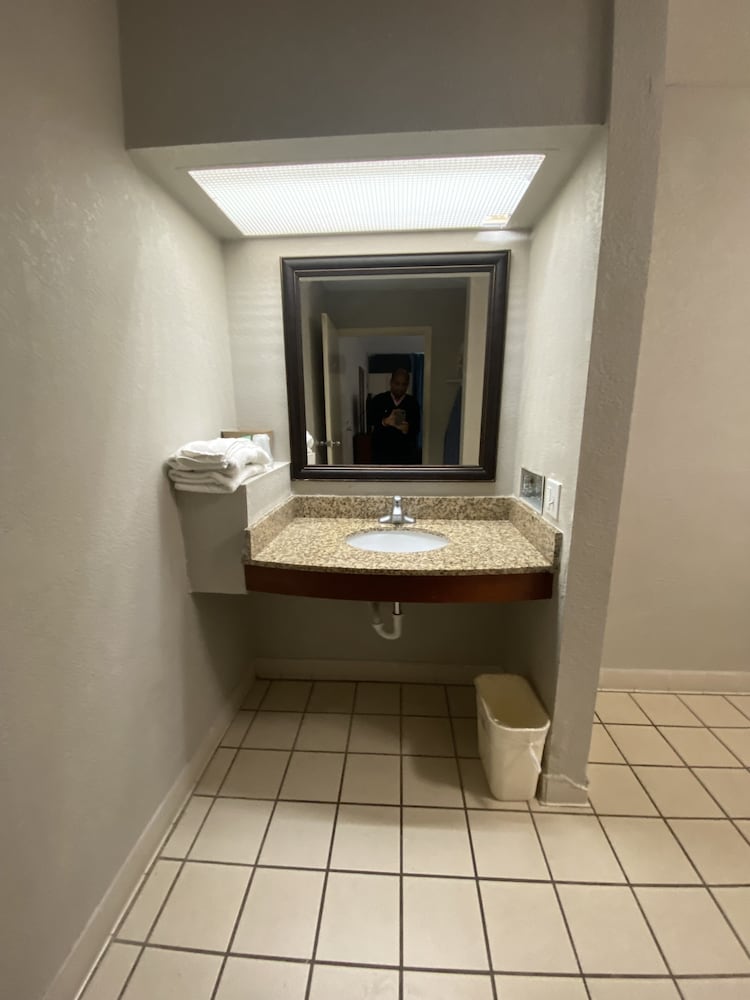 Days Inn by Wyndham Ozark, Billede 4