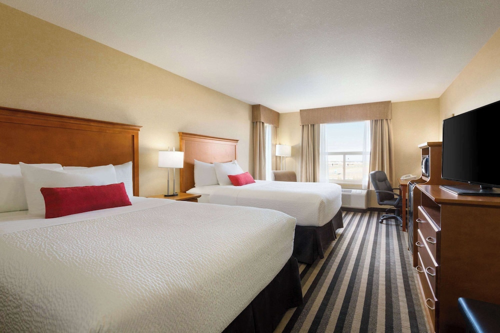 Room, 2 Queen Beds, Non Smoking - Photo 1