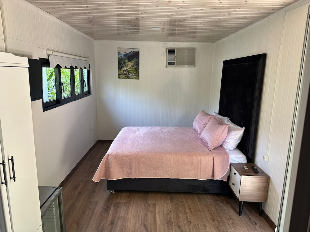 Economy Room photo 1