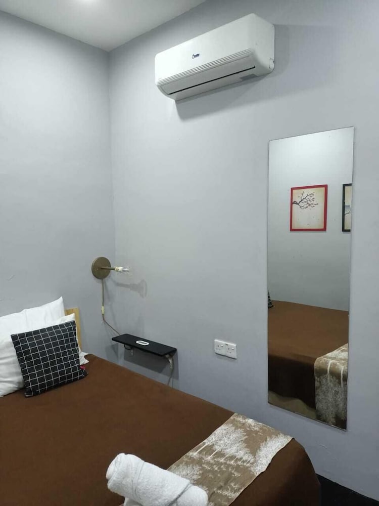 Standard Double Room - Photo 5