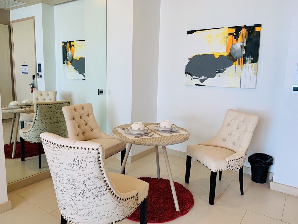 Signature Room photo 3