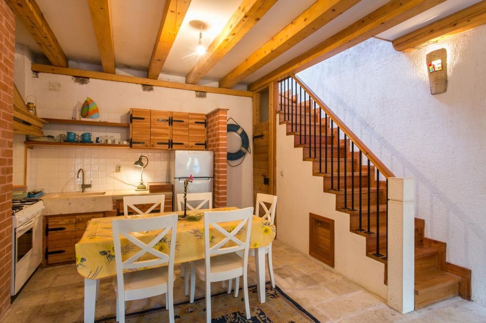 Signature House (1 Bedroom)