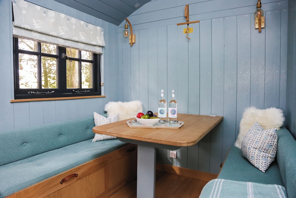 Shepherd Hut - Twin photo 3