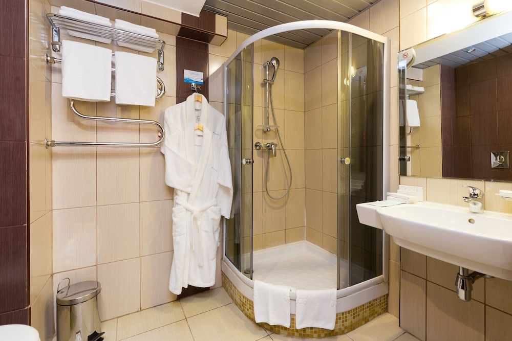 Standard Double or Twin Room, Balcony photo 3