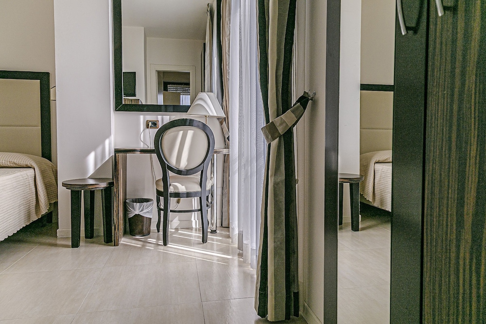 Junior Suite, Connecting Rooms photo 2