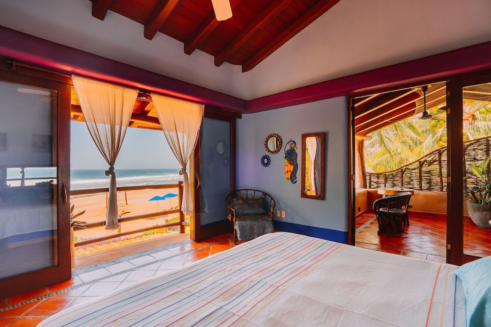 Azul King Suite