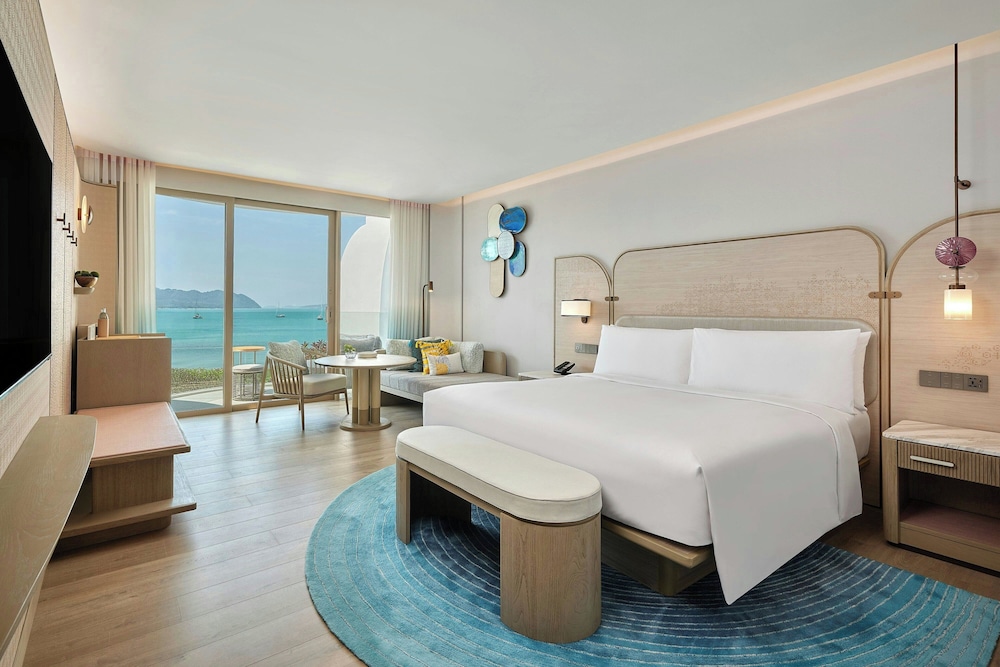 Oceanview, 1 King Bed with Balcony
