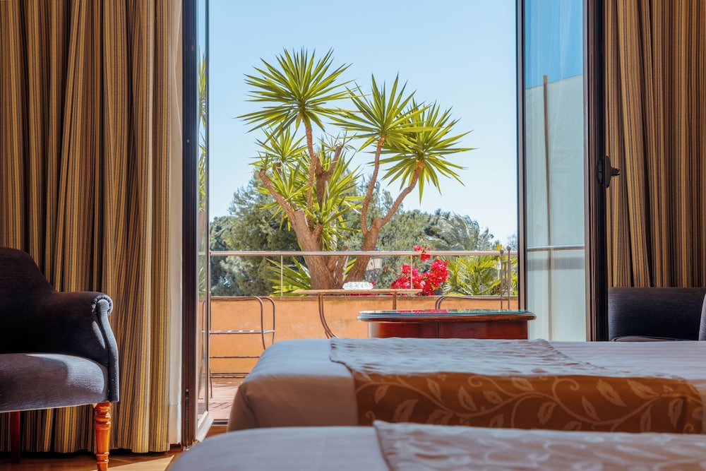 Premium Double or Twin Room, Balcony - Photo 1
